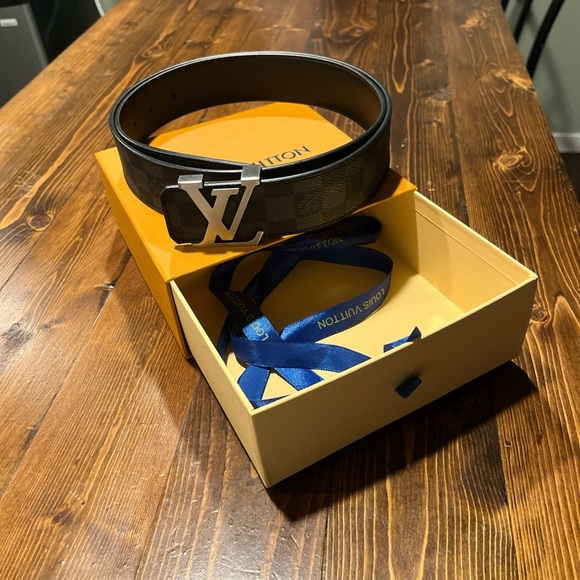 Louis Vuitton Initiales Reversible Belt - Picture 2 of 5